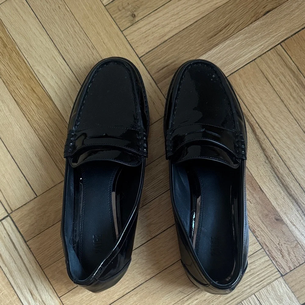 PAIGE Black Leather Women’s Ellis Loafers